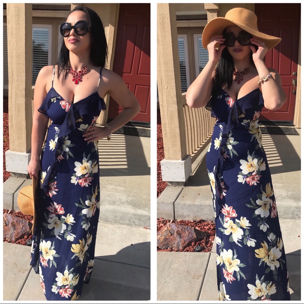 5 ⭐️ Paradise - Floral Maxi Dress - Picture 5 of 8